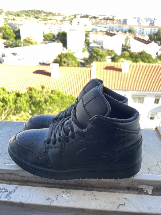 Nike jordan mid