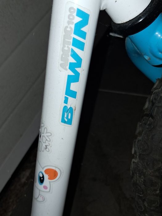 Bicicleta de criança com rodinhas