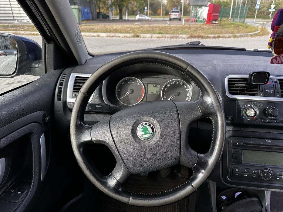 Продаю машину Skoda Fabia 1.4 дизель