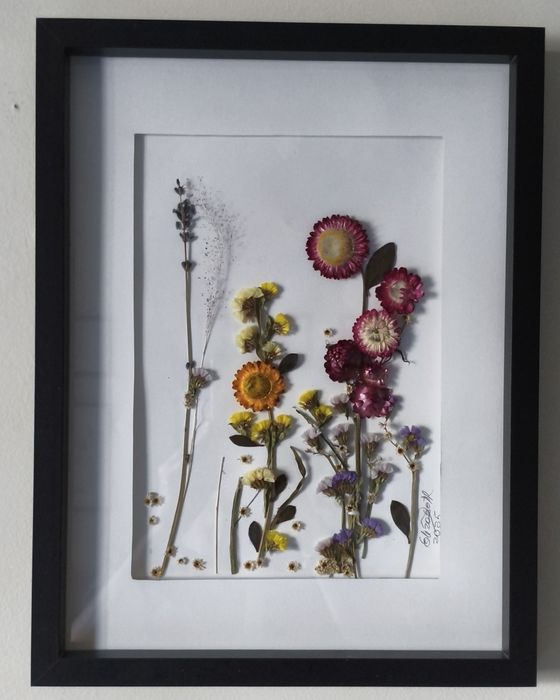 Quadros decorativos feitos a mão,  designs florais exclusivos.