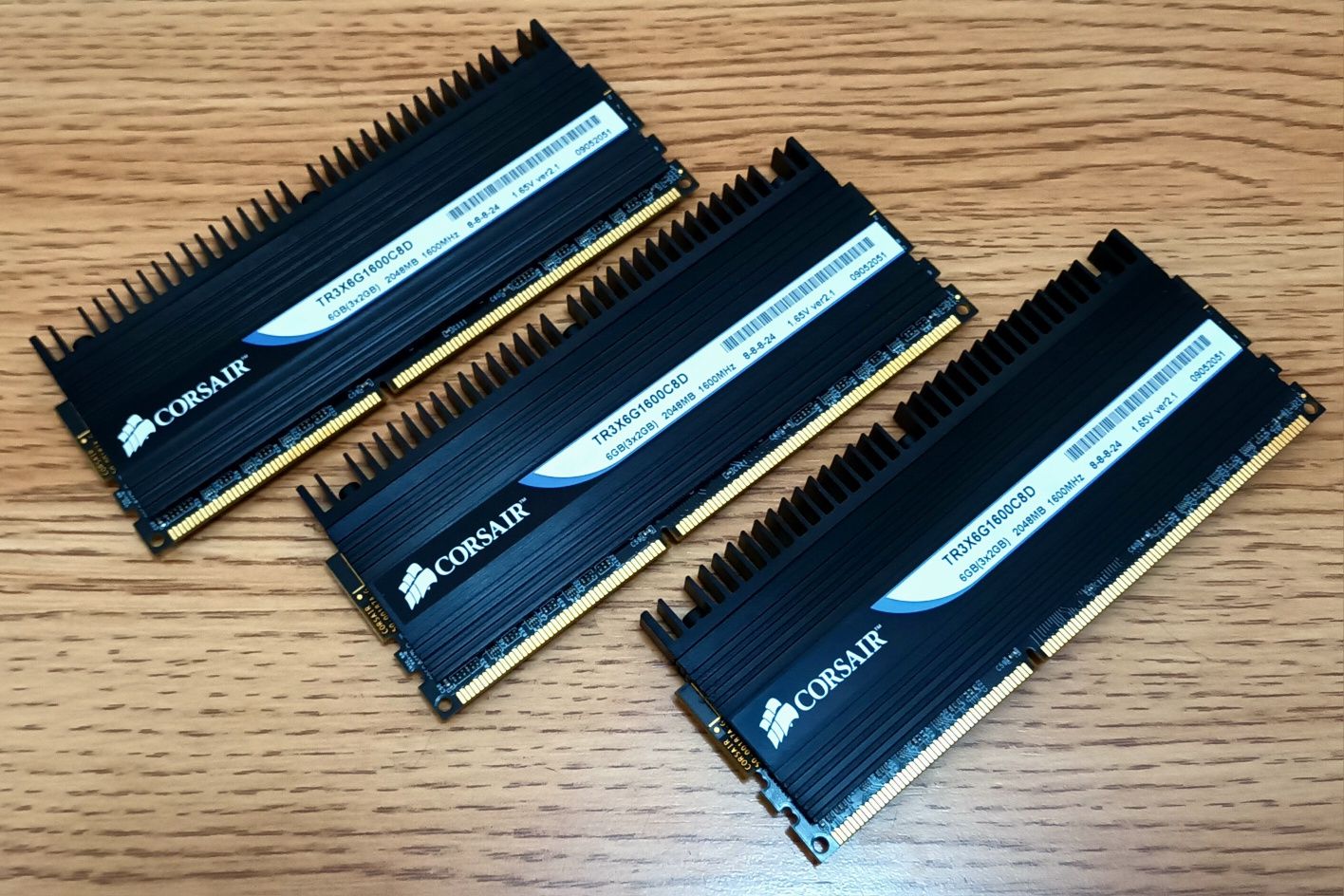 Kit de 6 Gb DDR3 a 1600Mhz (3 x 2Gb) para triple channel