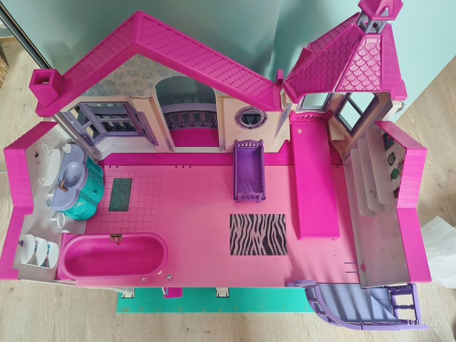 Sprzedam duży domek Barbie – 50 zł