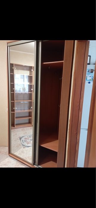 Продам шкаф в прихожую!