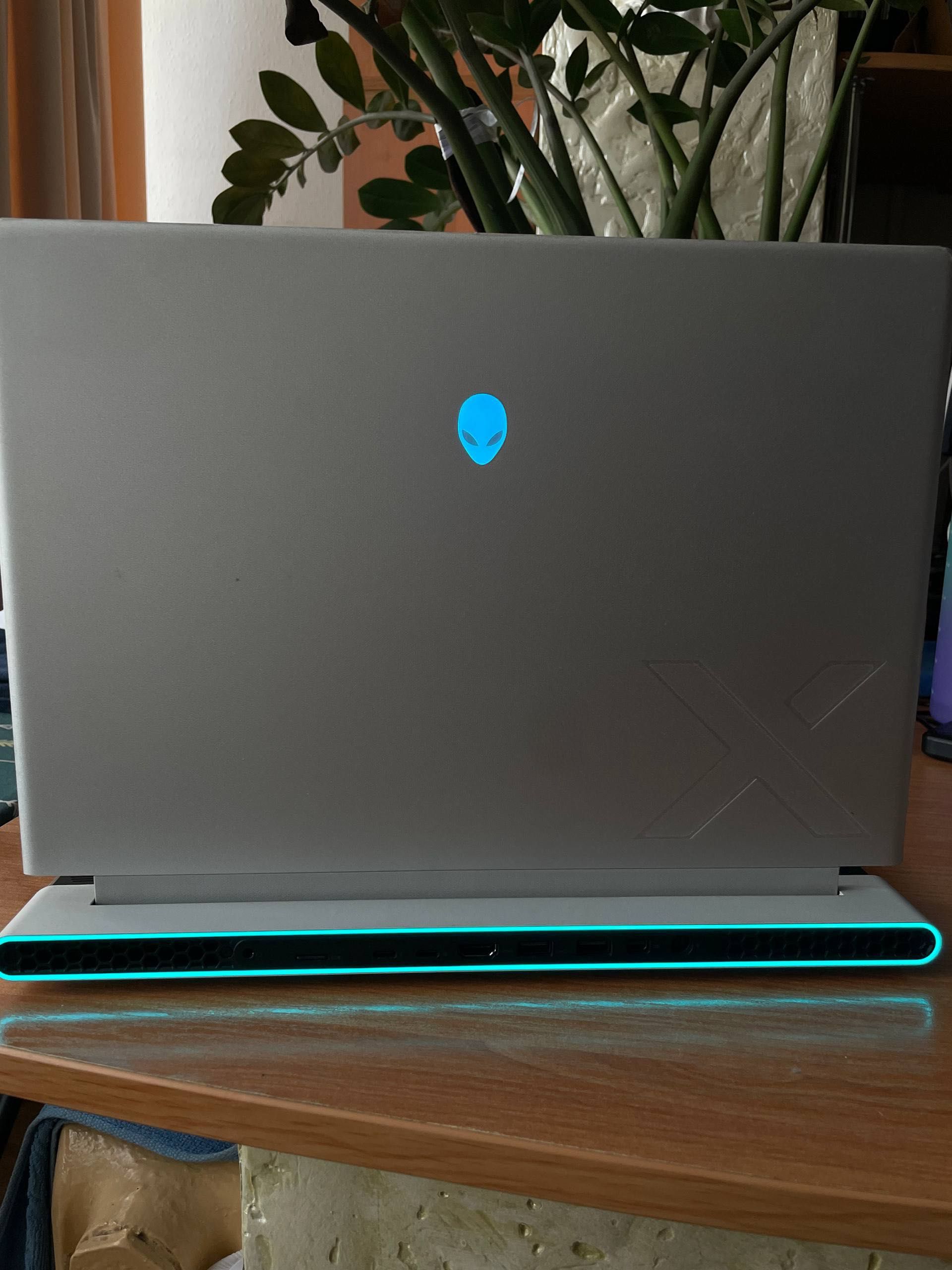 Alienware X16 GeForce RTX 4080, 12 GB/32 GB DDR5/Intel Core i9-13900HK