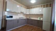 Продам встроенную кухню с техникой