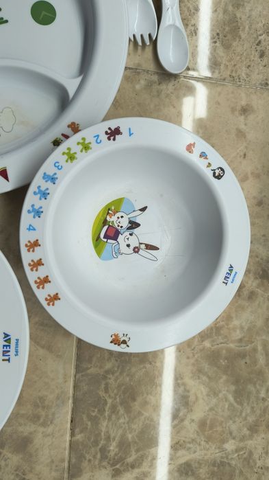 Дитячий посуд "Philips Avent"