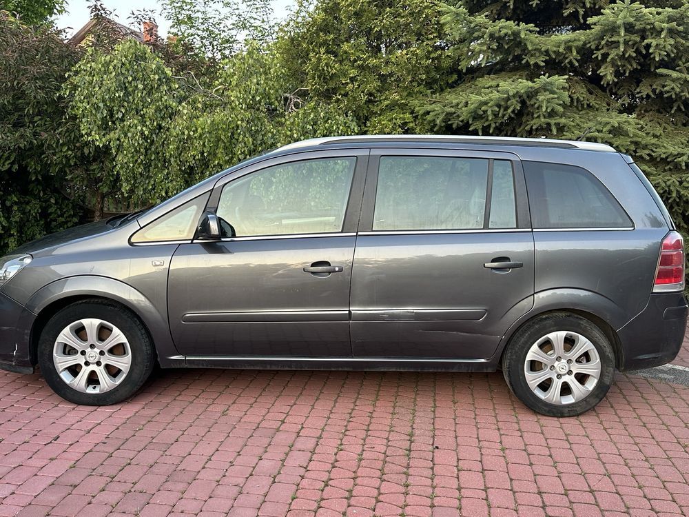 Opel Zafira 1.7 CDTI 110km * 7-osobowy *