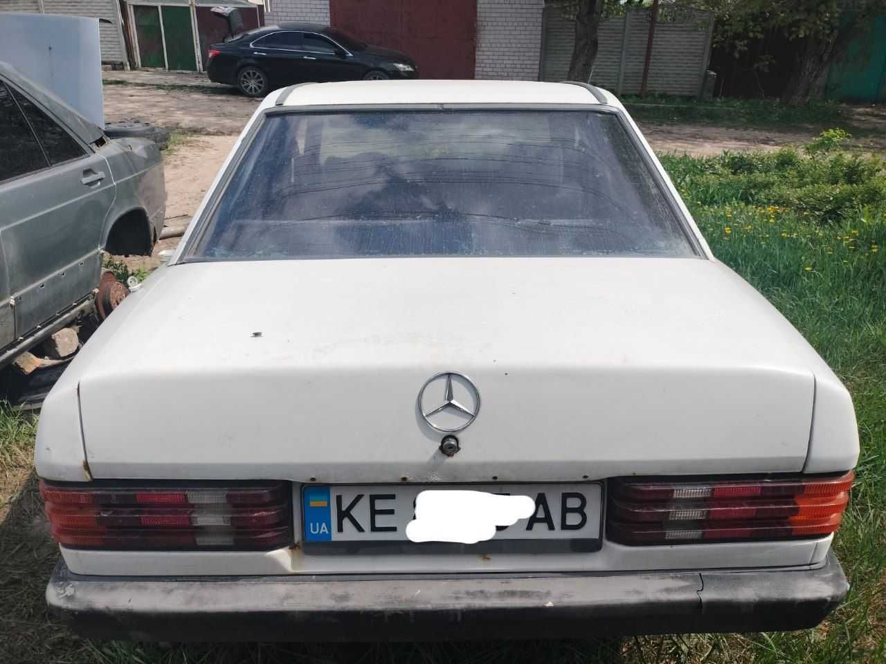 Mercedes-Benz1986