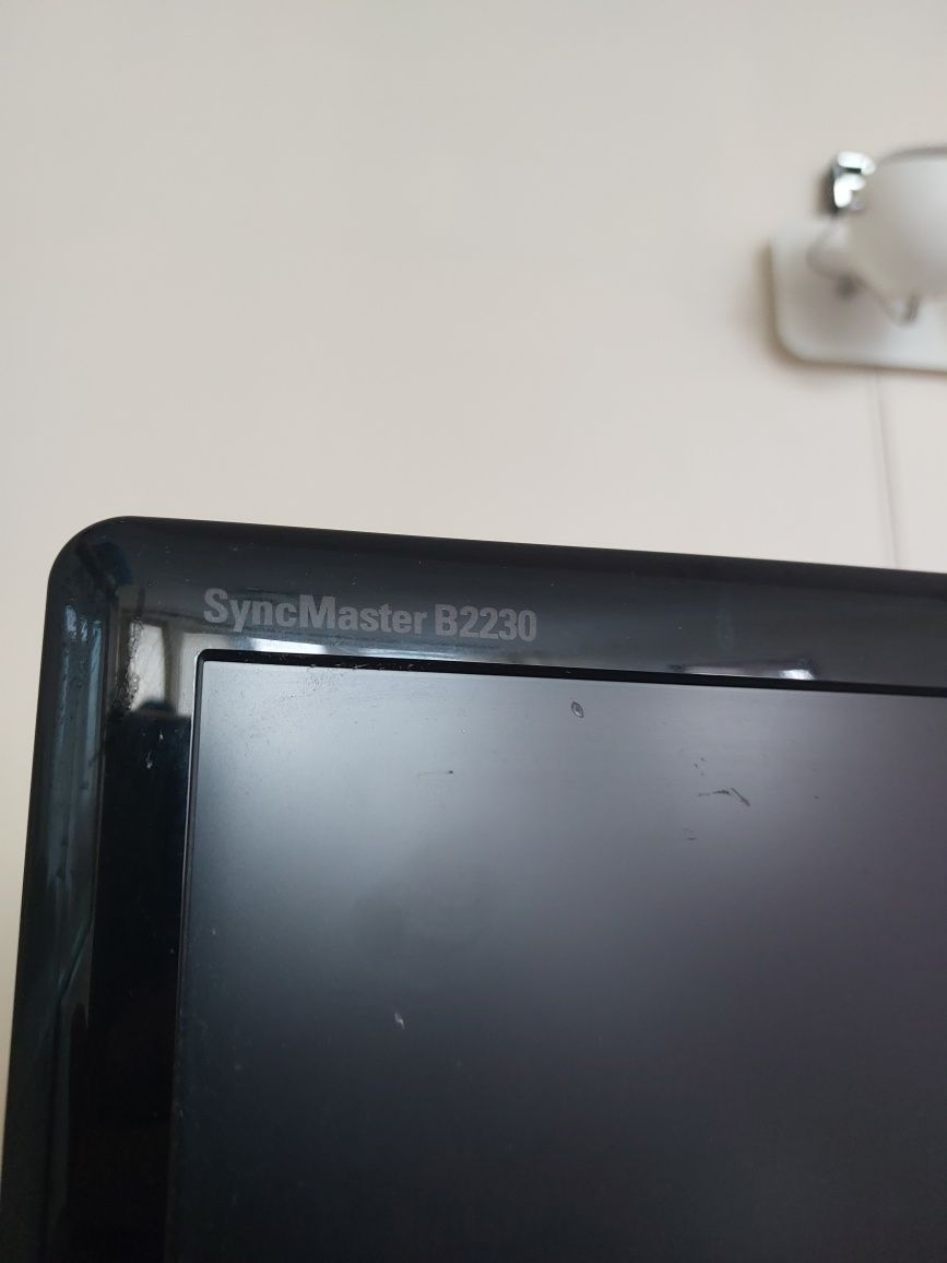 Monitor Samsung SyncMaster B2230 21,5 cala.