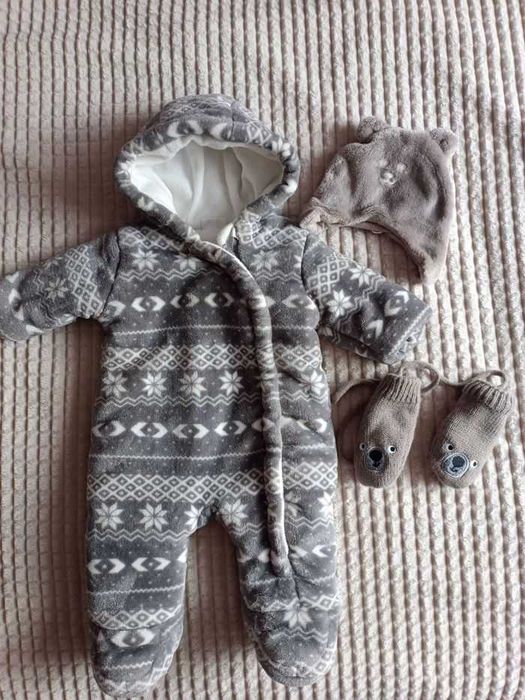 Zestaw kombinezon szary norweskie wzory,czapka i rękawiczki rozm.0-3