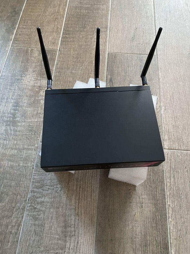 Маршрутизатор Check Point L 71W 1430/1450 Appliance