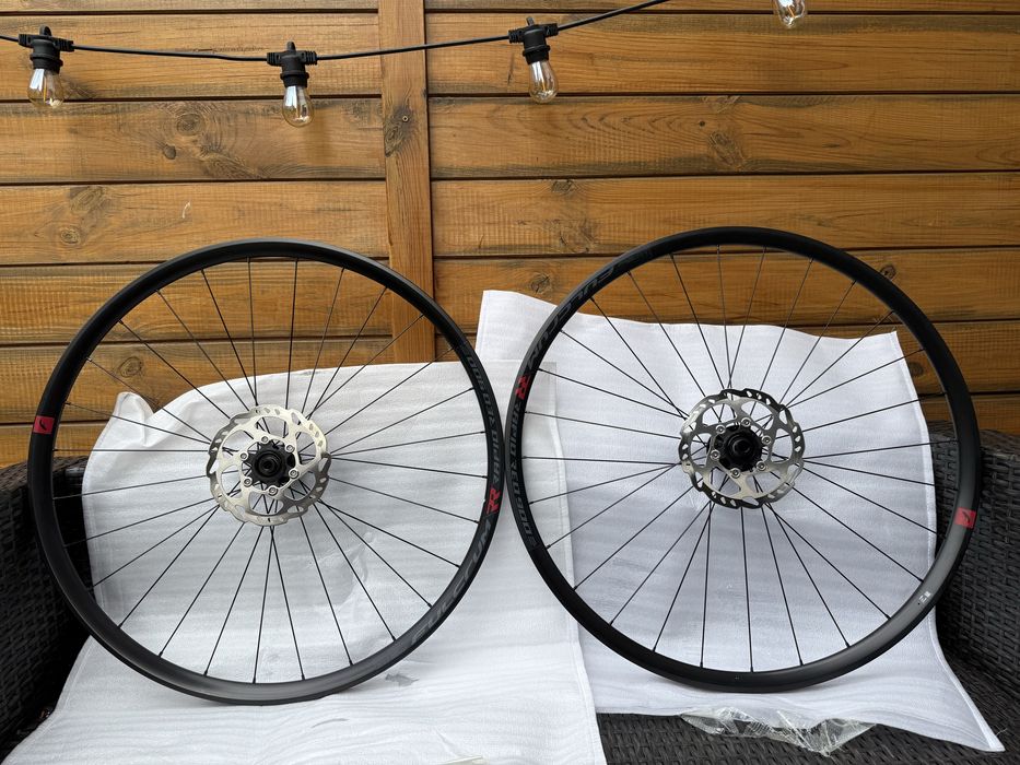 Fulcrum Rapid Red 900 koła gravel