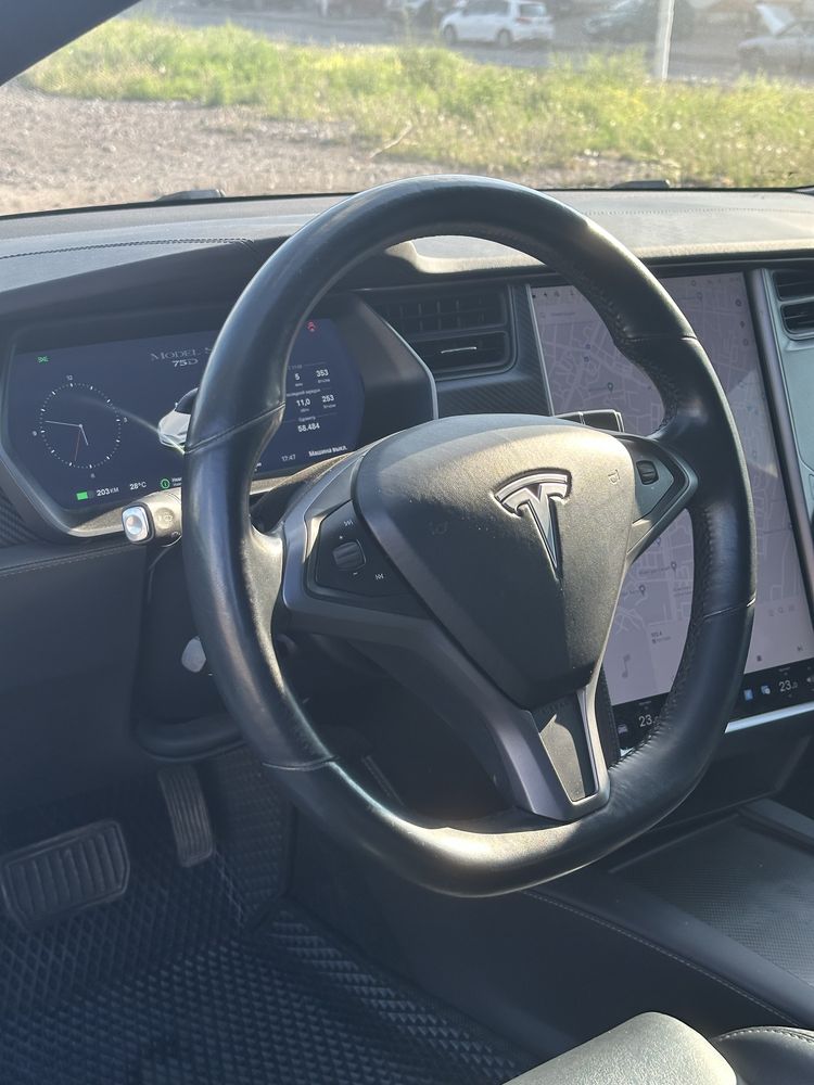 Tesla Model S Dual Motor 75D 2018