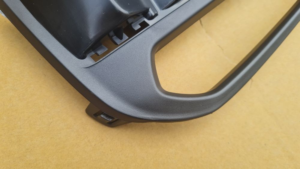 Решітка бампера BMW X3 G01 нижня середня решетка накладка губа молдинг