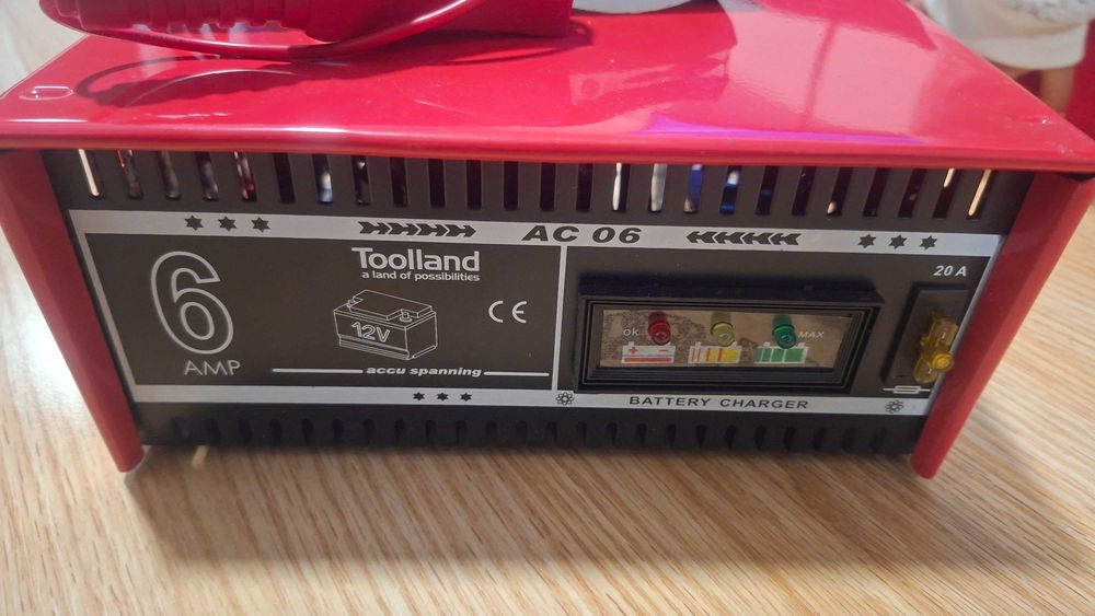 Carregador baterias 12V 6A