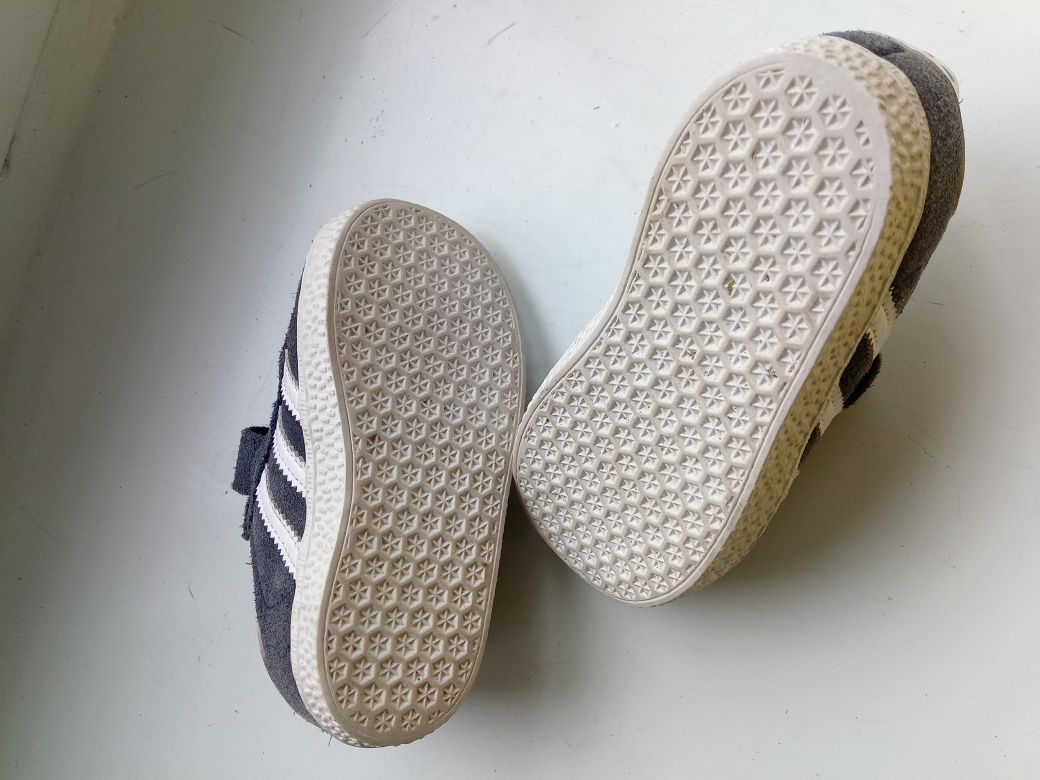 Детские кроссовки Adidas размер 21 (5)