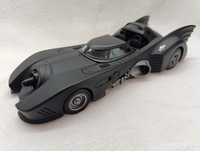 Колекційні моделі Batmobile, DeLorean масштаб 1:18