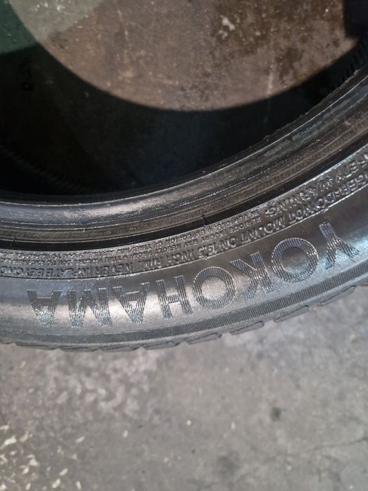 2x opony zimowe 235/45R19 Yokohama V905 klasa premium 2022r.