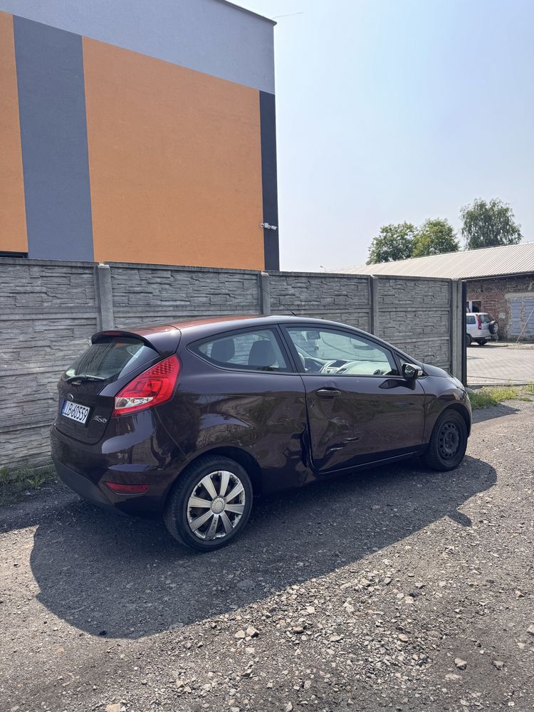 Ford fiesta mk7 1.2 uszkodzona