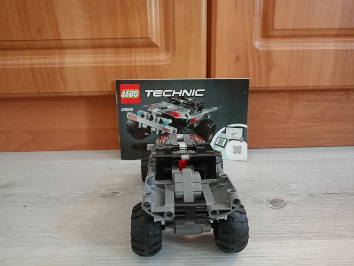 LEGO Technic 42090