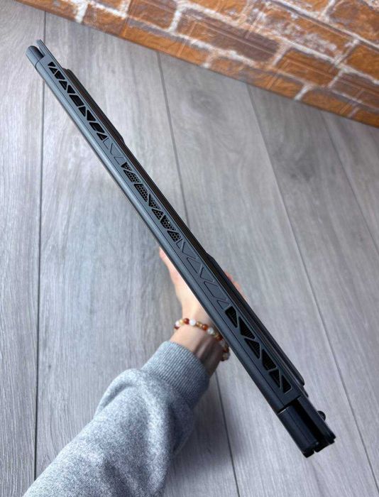 15,6ʼʼ144Гц MSI GS65 Stealth Thin 8RF/GTX 1070 8gb/SSD-512gb/RAM-16gb