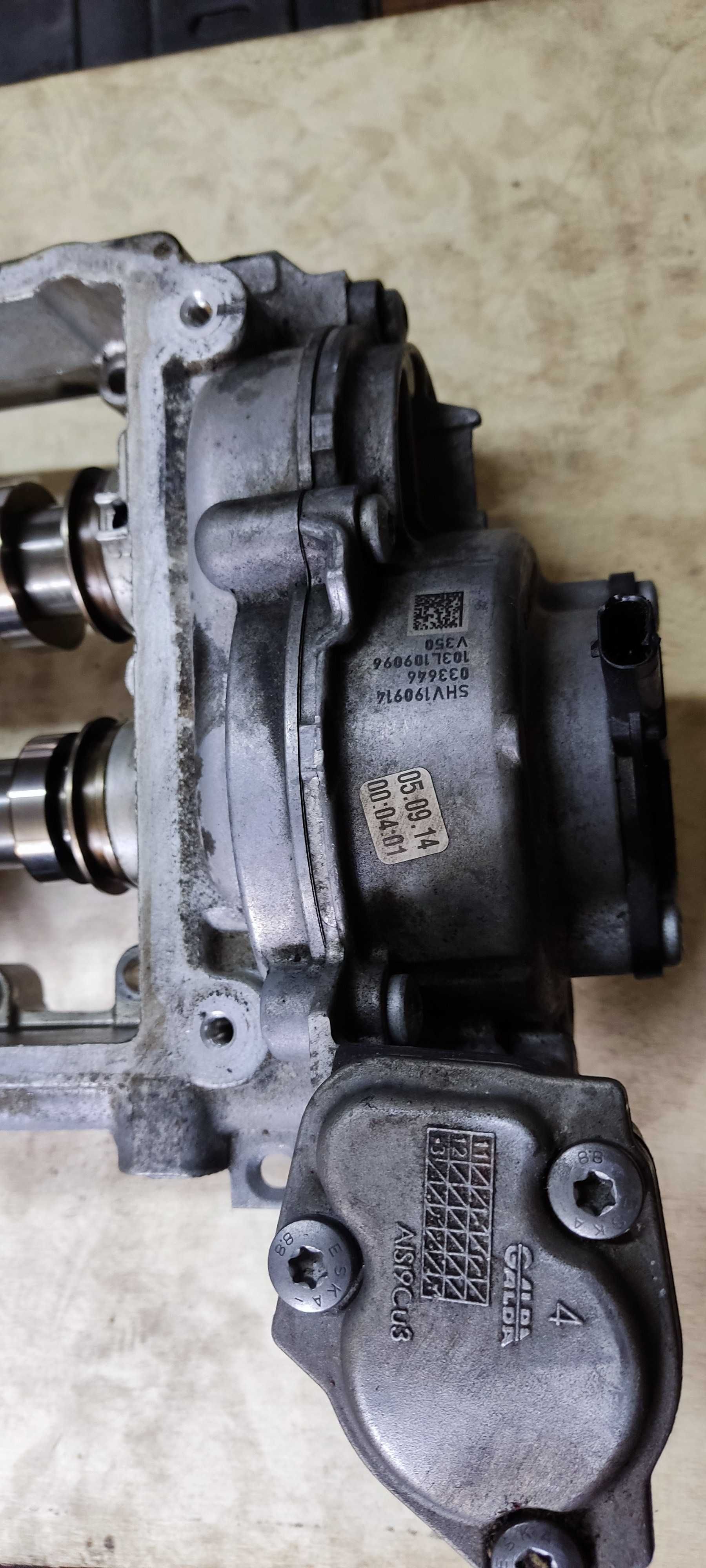 Wałki rozrządu vw audi 2.0TDI 04L103292G 04L103308D