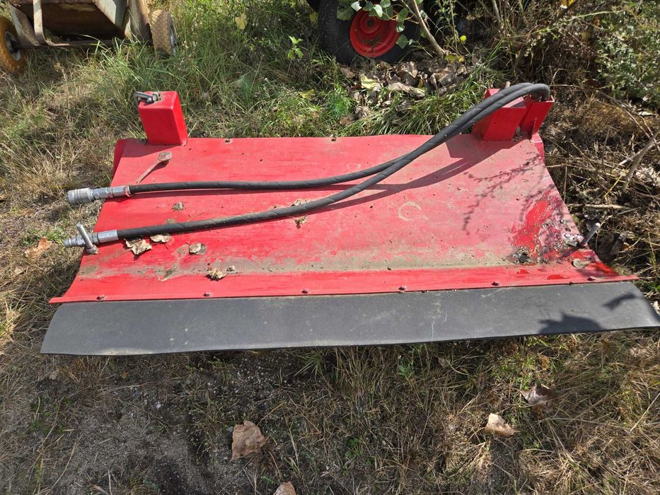 Szczotka, zamiatarka hydrauliczna do traktorka kosiarki Echo Trac