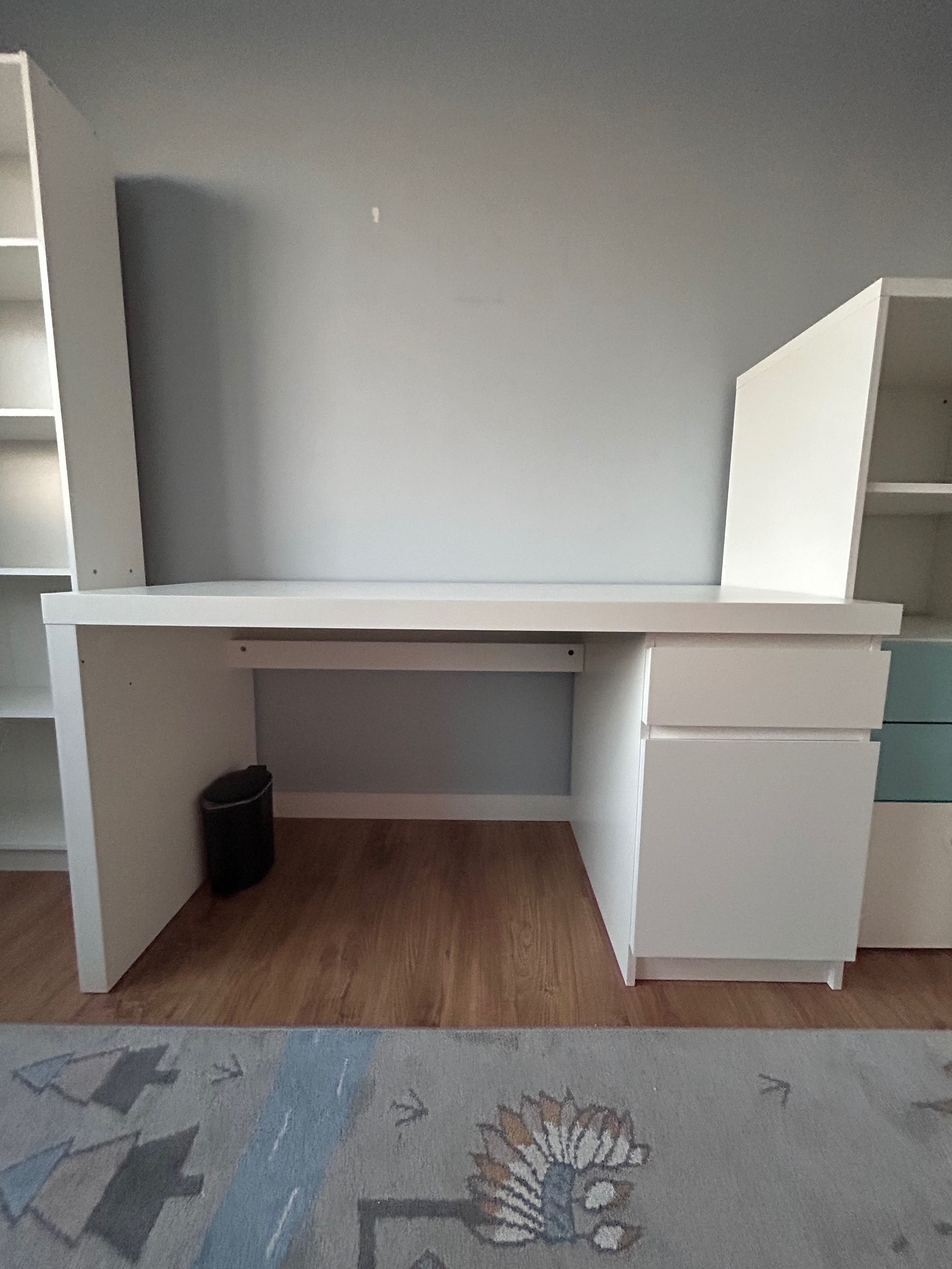 Biurko białe IKEA MALM