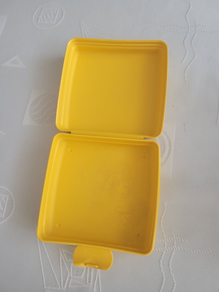 Pojemnik śniadaniówka Tupperware 3D żółty Arka Noego