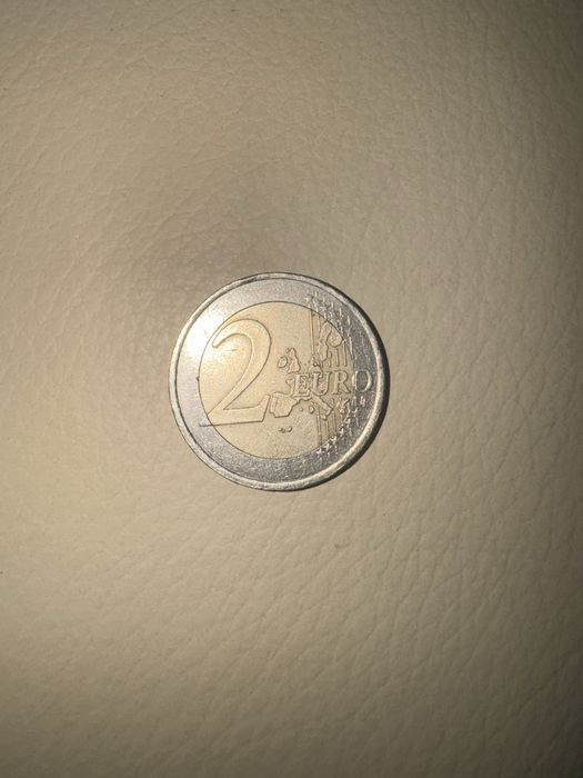 Moeda 2€ Rara Republica Francesa 2001 com ligeiros erros de cunhagem