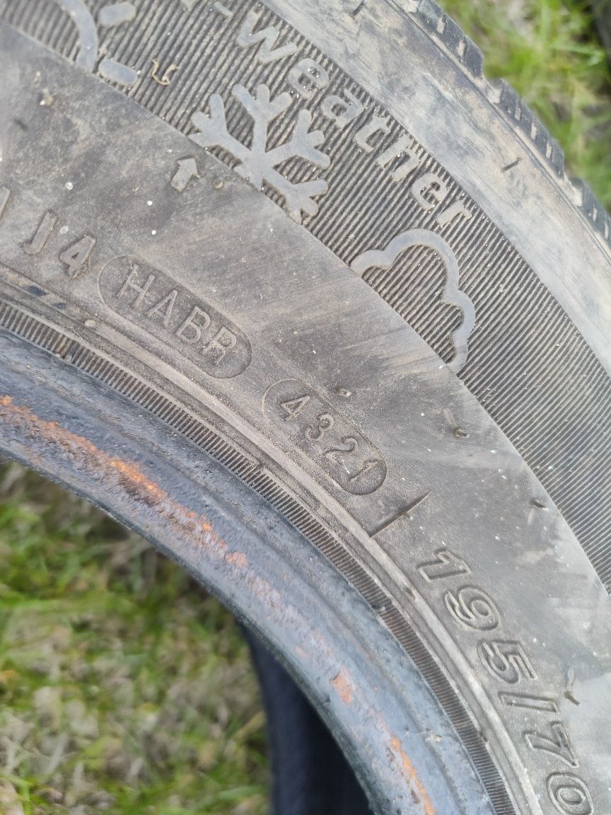 Ducato Jumper opony 195/70R15C wielosezonowe x2 dodatkowo koła x3