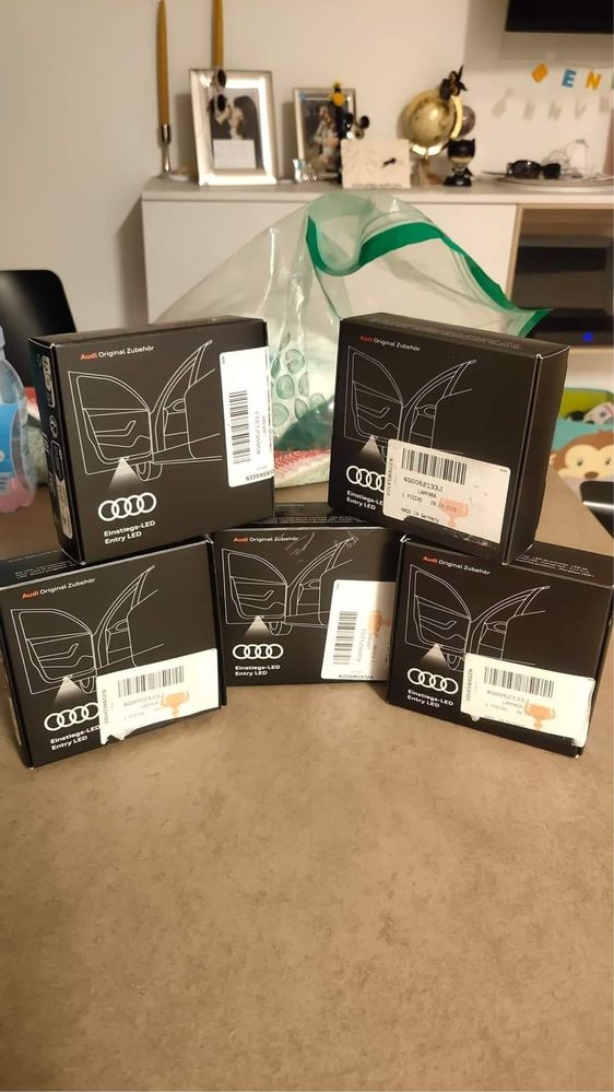Проекція в дверні карти OOOO та S-line для ауді,audi,оригінал!