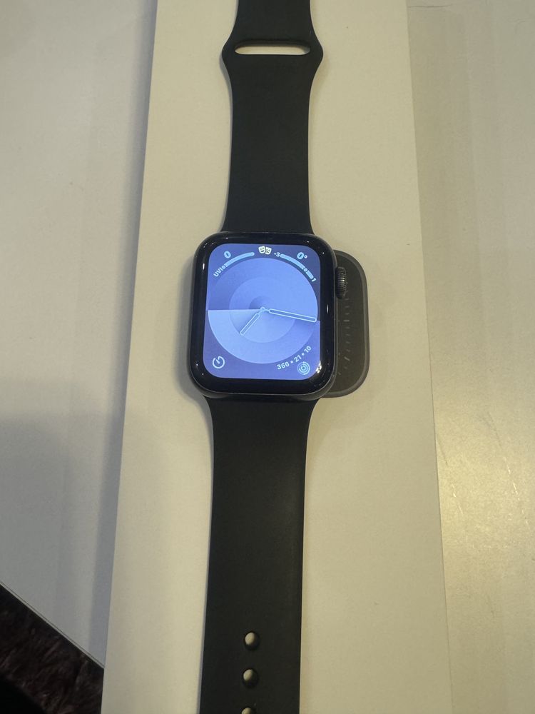 Apple Watch 6 40 mm + Cellular
