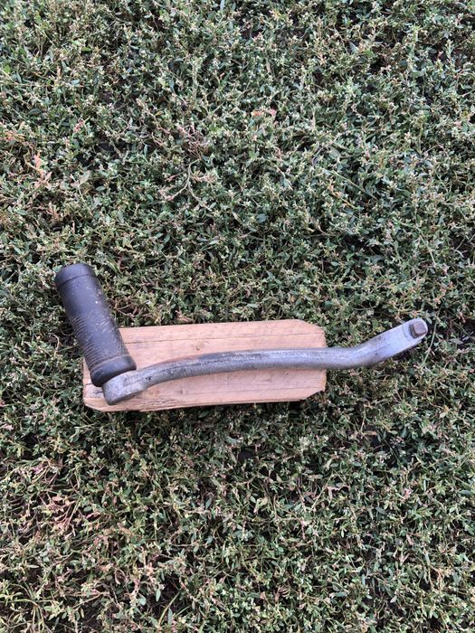 Крыло Ява старушка