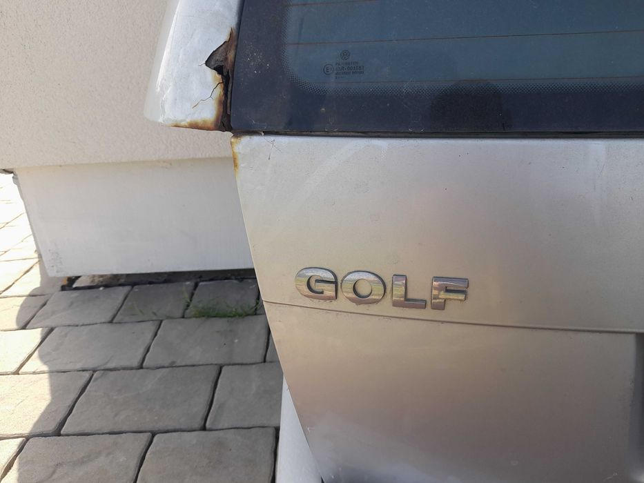 Szyba tylnia klapa bagażnika golf 4 kombi