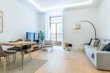 Apartamento T2 Remodelado - Avenidas Novas - Lisboa