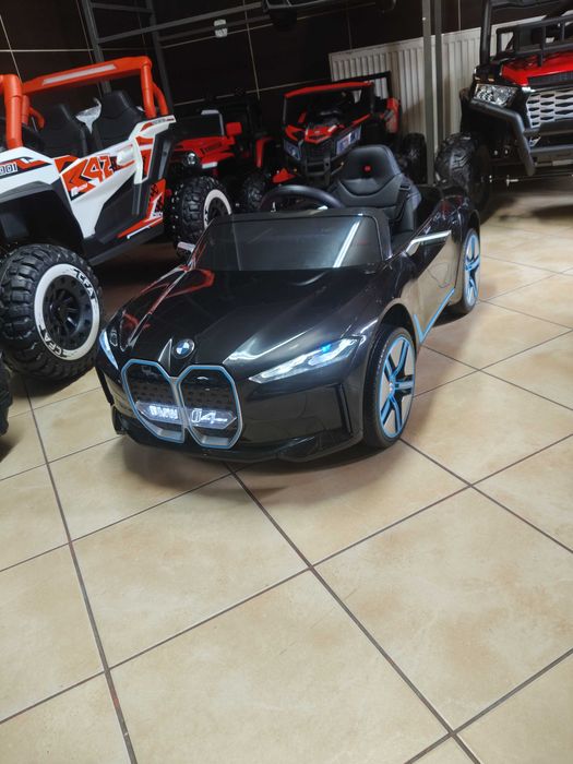 Samochód BMW i4 na akumulator dla dzieci czarny