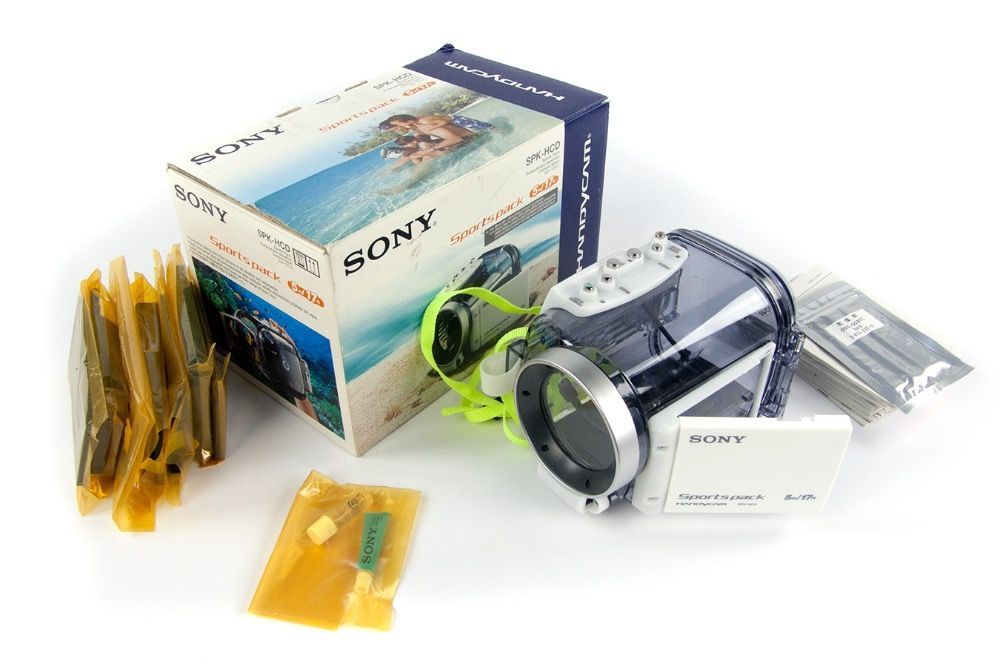 Видеокамера SONY HDR-SR10E - полный компл. аквабокс, штатив с пультом