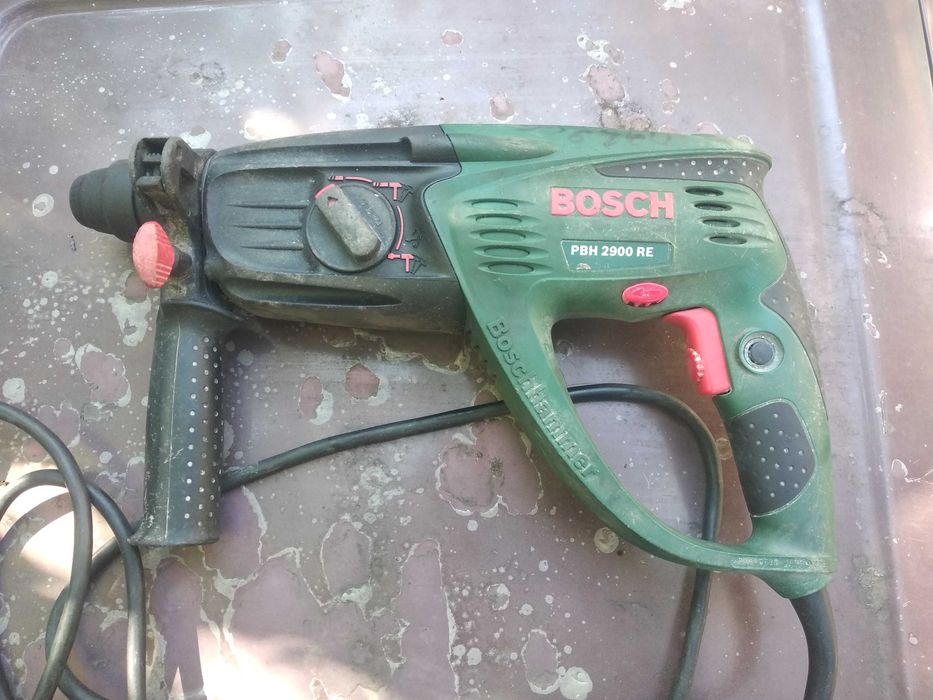 Перфоратор BOSCH PBH 2900 RE