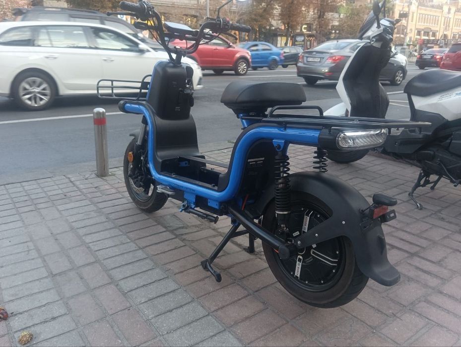 Аренда (прокат) електроскутера AIMA для курьеров (GLOVO BOOL FOOD)