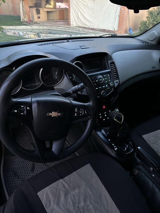 Продам Шевроле Круз