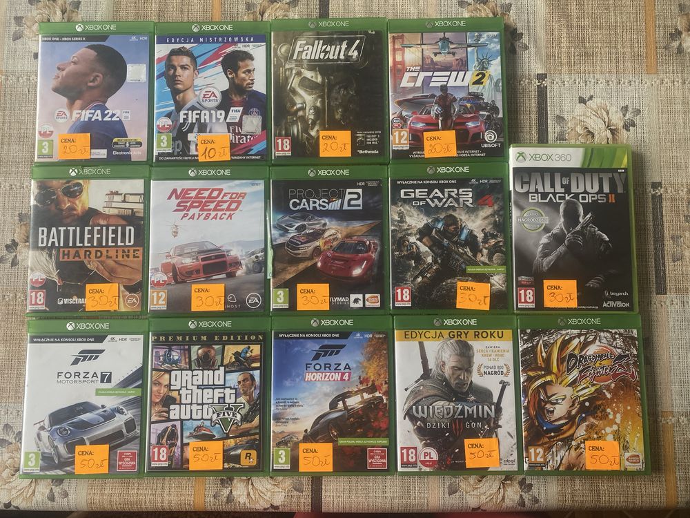 Konsola xbox one x  1 tb  +dwa pady