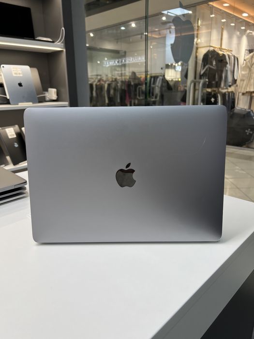 Ноутбук MacBook Air 13” 2020 i3 8ОЗУ 256GB SSD стан  9/10 #81793