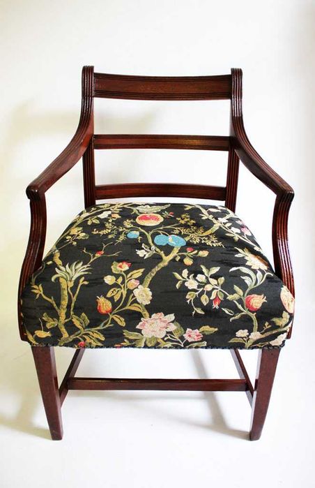 Fotel vintage odnowiony, 100-letni, brytyjski fotel.