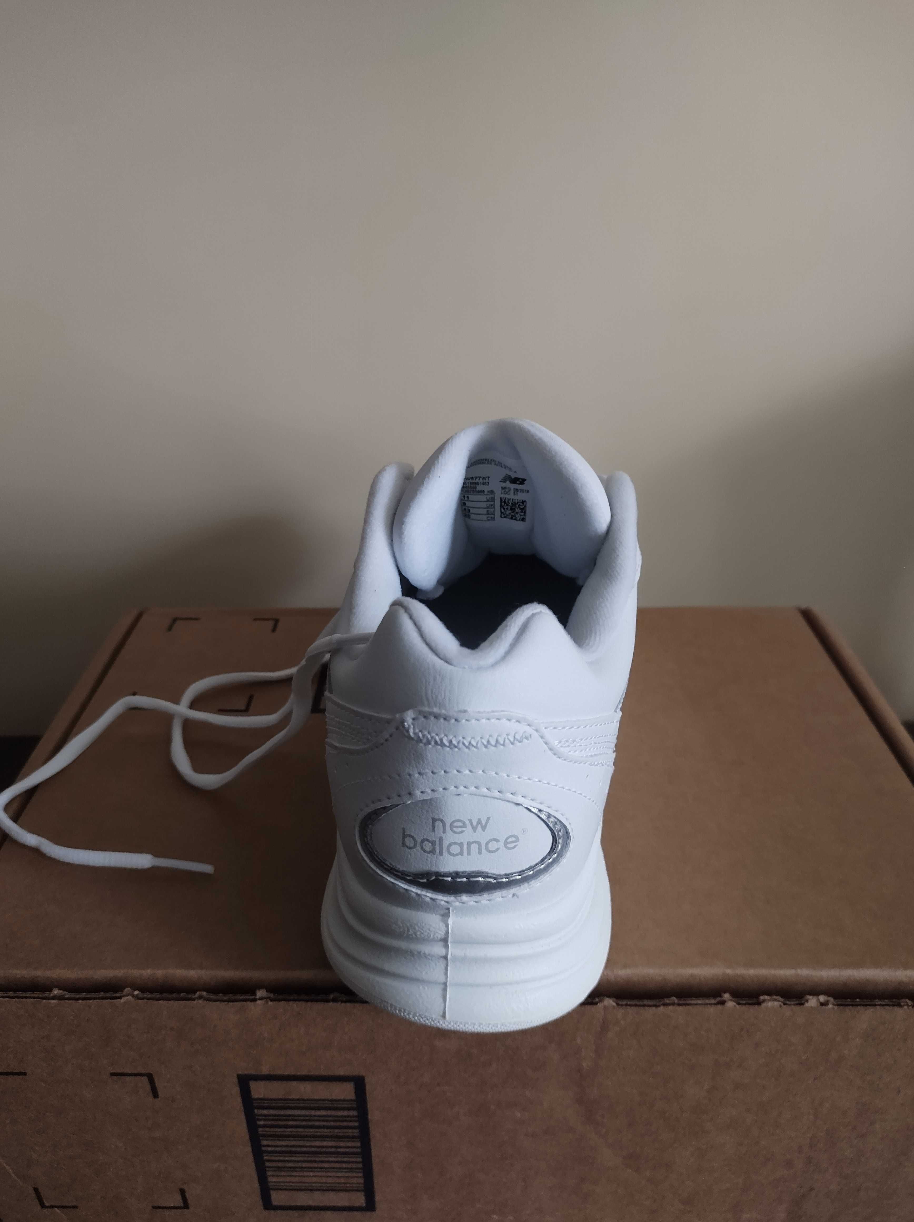 Кроссовок ОДИН женский New balance WW577 белый
