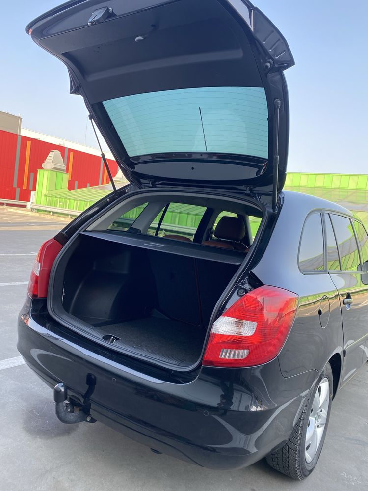 Skoda fabia 2010рік.