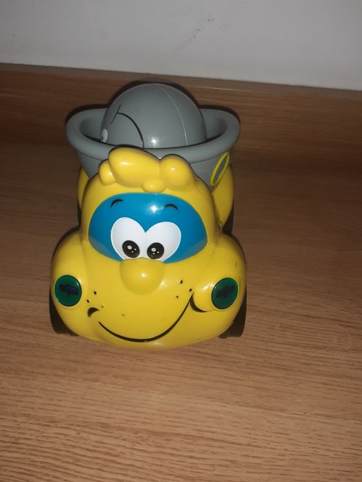Camião amarelo da chicco com sons