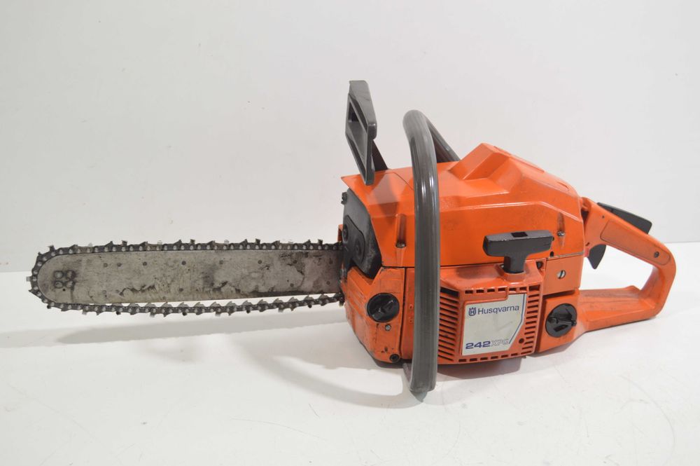 piła motorowa HUSQVARNA 242XP 3,3 KM GRZANE RĄCZKI