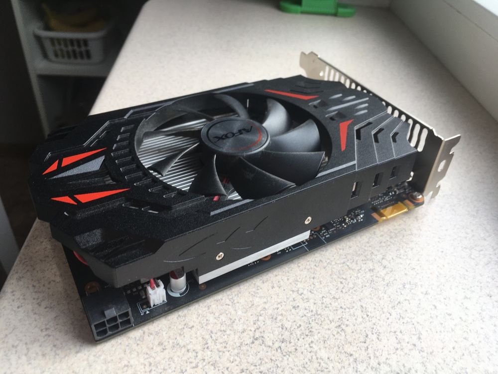 Geforce gtx750 на запчастини