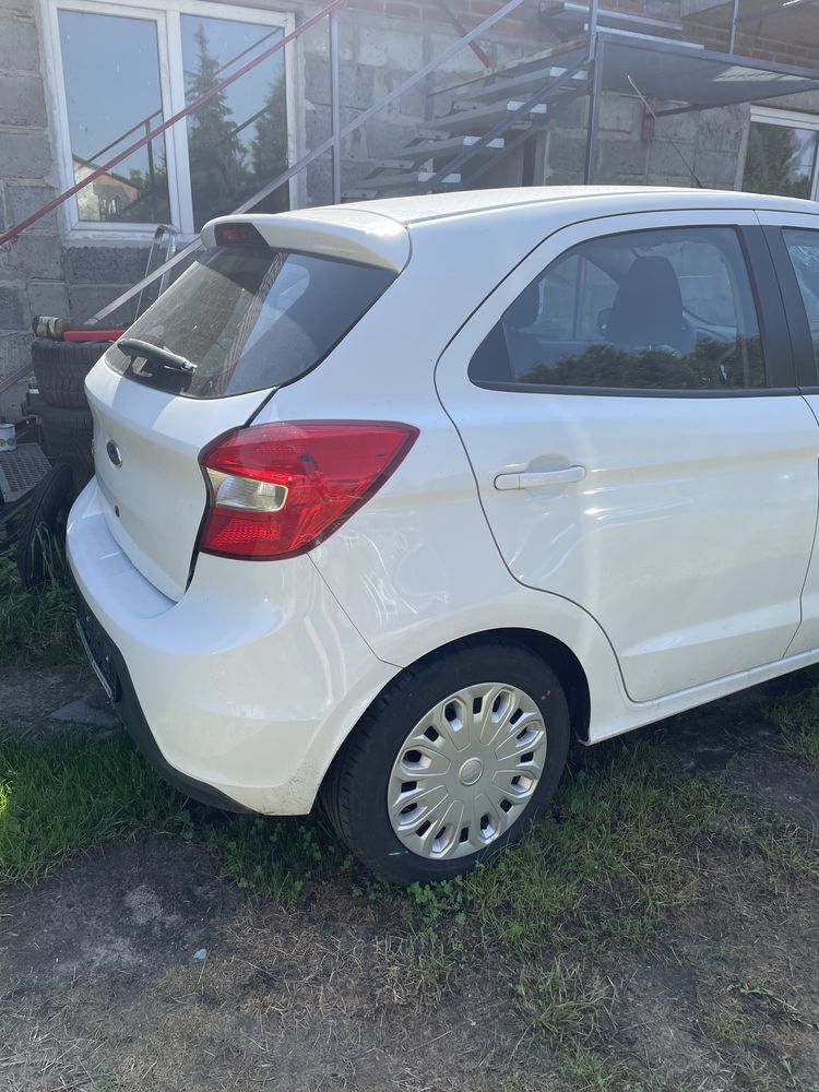 Ford Ka+ drzwi klapa ćwiartki